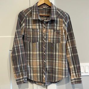 Roxy flannel. Size M. Like new!!